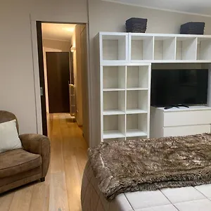 Residenza Taliedo, In Casa Privata, Abitata, Solo Doppia E Bagno Personale , Milano Italia